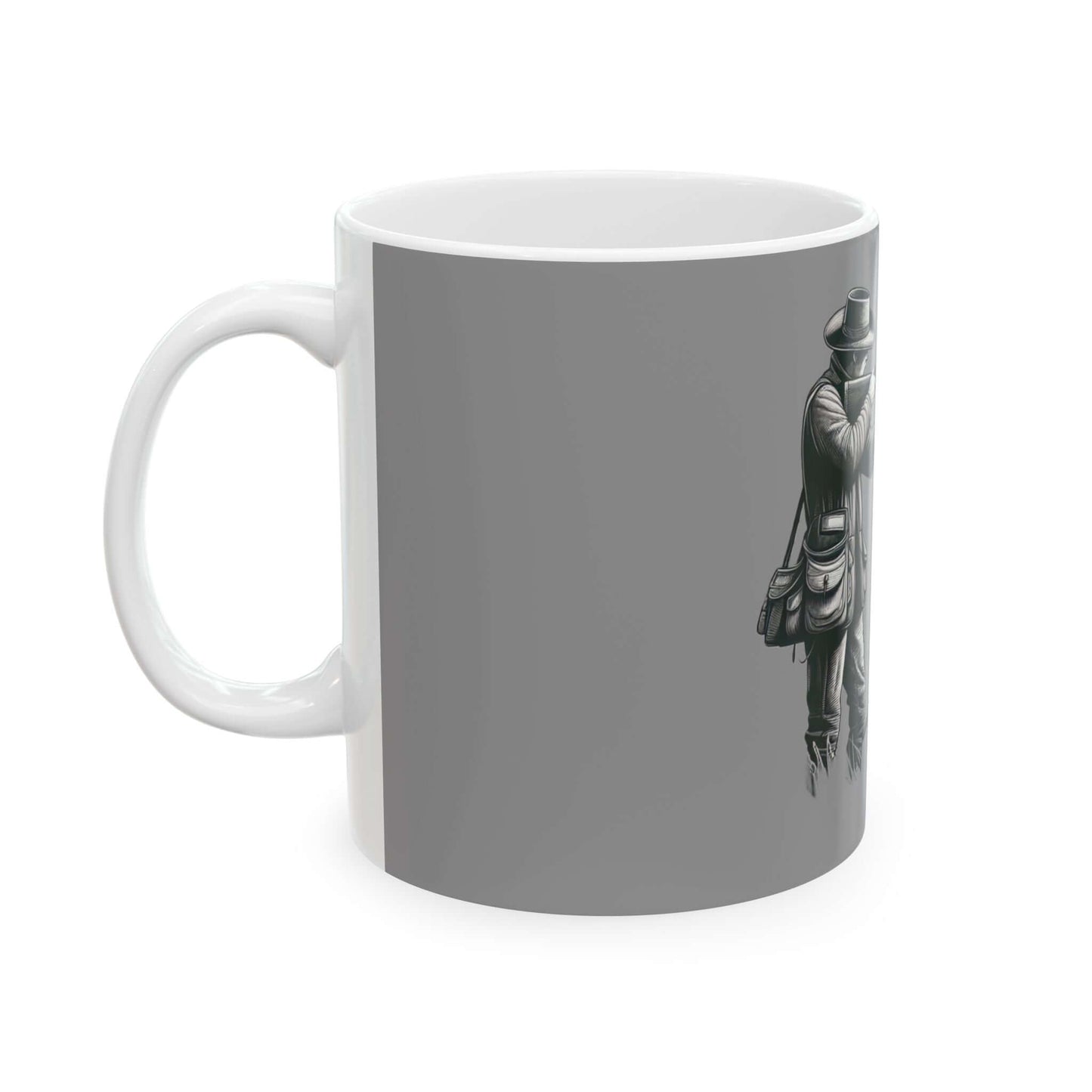 Personalized gray hunting mug featuring a rugged outdoor design for coffee lovers and adventurers.