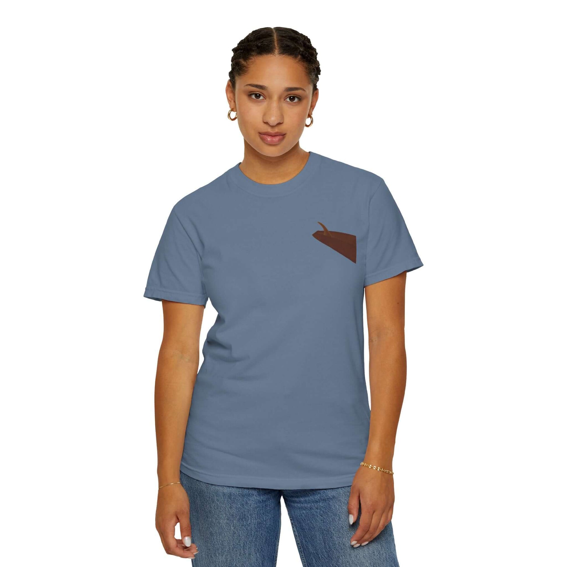 Personalized surf-inspired t-shirt in blue with brown accent, ideal for summer adventures and casual wear.