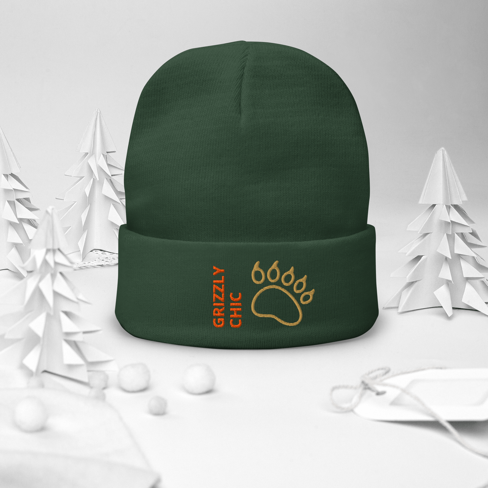 Bear Beanie – Embroidered Knit Hat with Custom Text featuring a bear paw design.