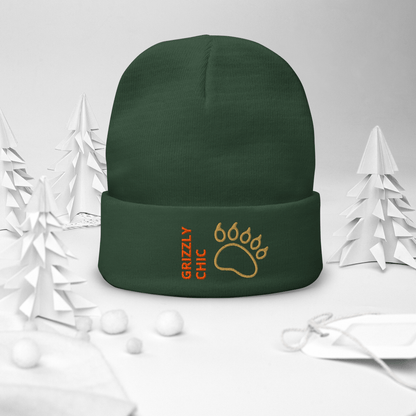 Bear Beanie – Embroidered Knit Hat with Custom Text featuring a bear paw design.