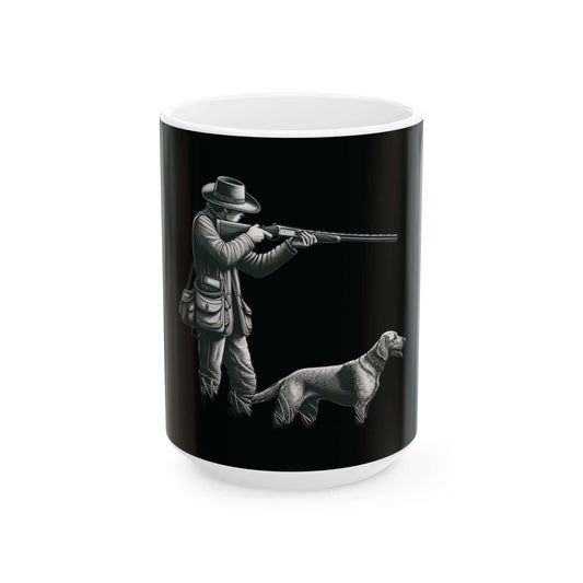 Personalized black hunting mug featuring a hunter with a dog, ideal for outdoor enthusiasts.