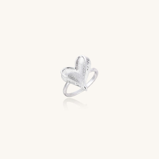 Feathered Heart Ring in 18K Gold, featuring a 16.2mm top width and feathered textures in a delicate heart design.