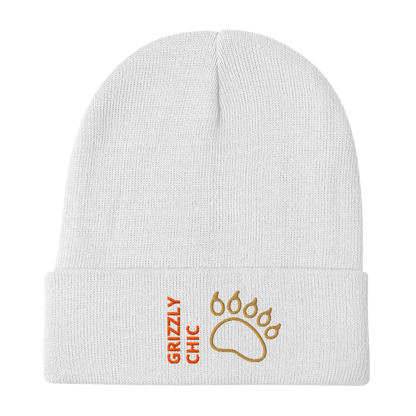 Bear Beanie – Embroidered Knit Hat with Custom Text featuring a stylish bear paw design.