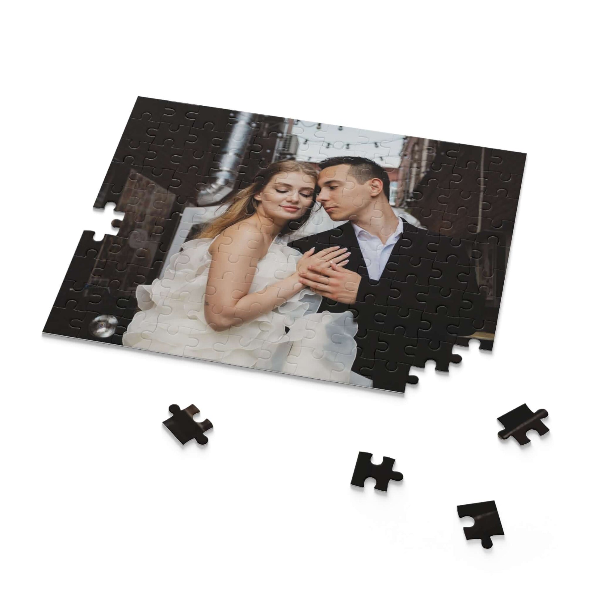Customized puzzle featuring a couple in love, perfect for turning memories into fun family activities.
