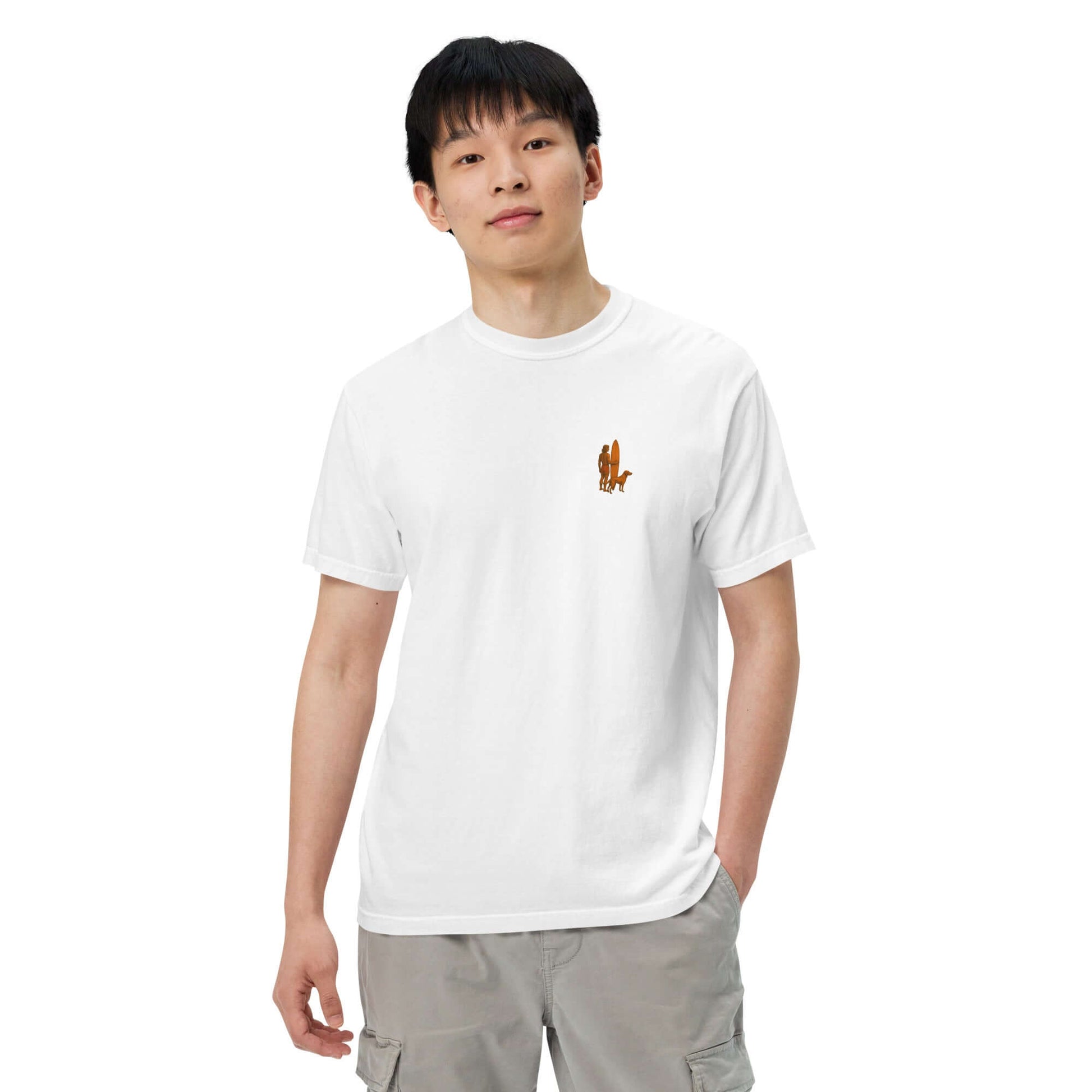White Surf Sunset Heavyweight Tee featuring a surfer and dog silhouette, perfect for beach lovers.